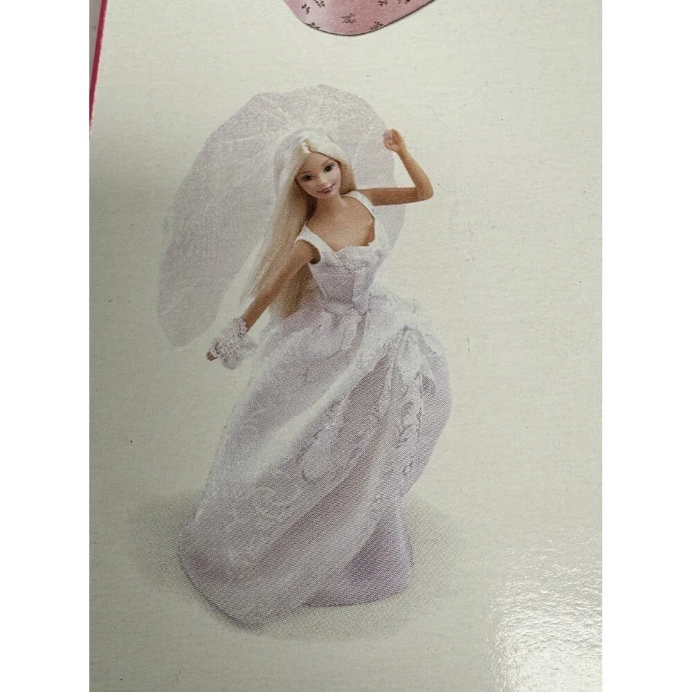 Vintage 1999 Mattel Barbie Fashion Avenue Beautiful Bride Wedding Gown 25755 NOS